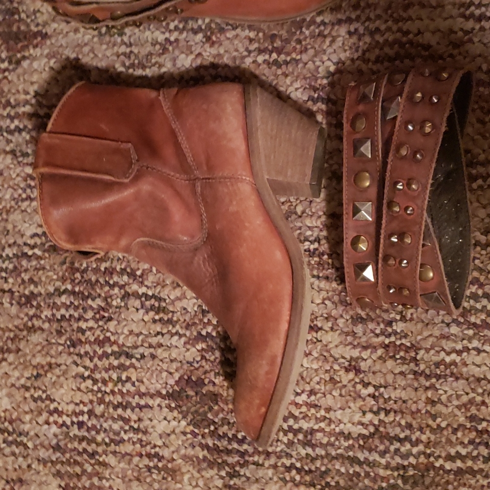 Corral leather bootie size 8 - Picture 2 of 3